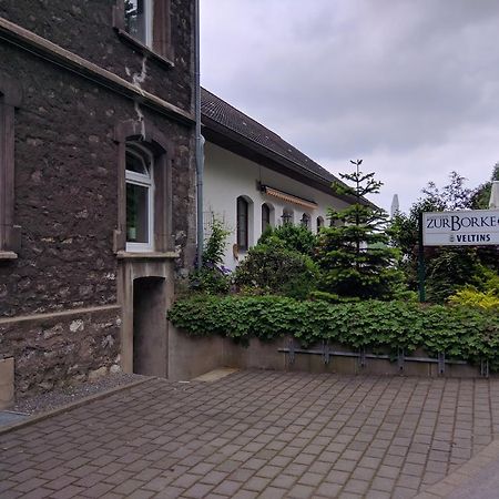 Hotel Zur-Borke Neuenrade Экстерьер фото