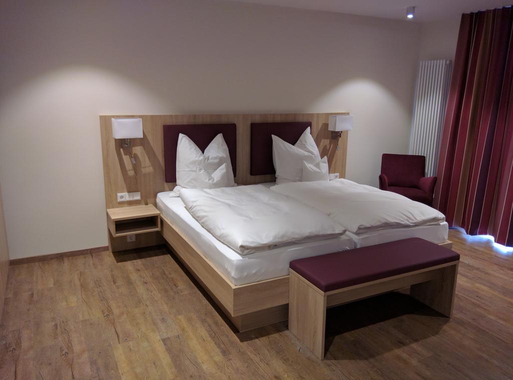 Hotel Zur-Borke Neuenrade Экстерьер фото
