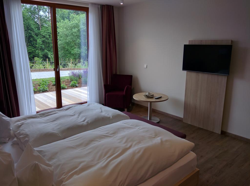 Hotel Zur-Borke Neuenrade Экстерьер фото