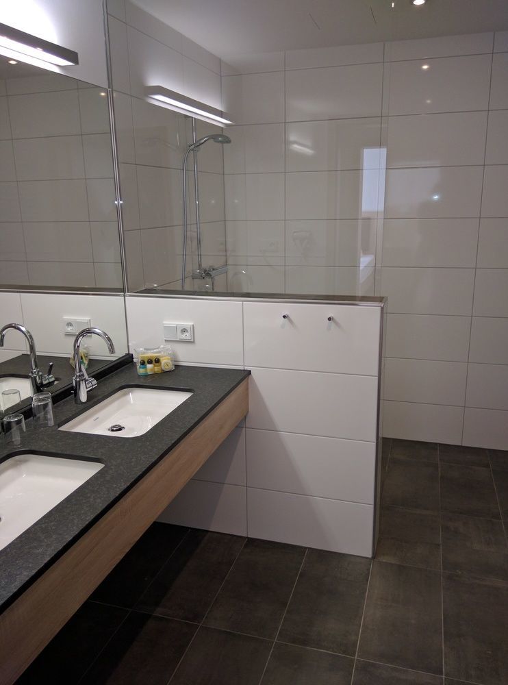 Hotel Zur-Borke Neuenrade Экстерьер фото