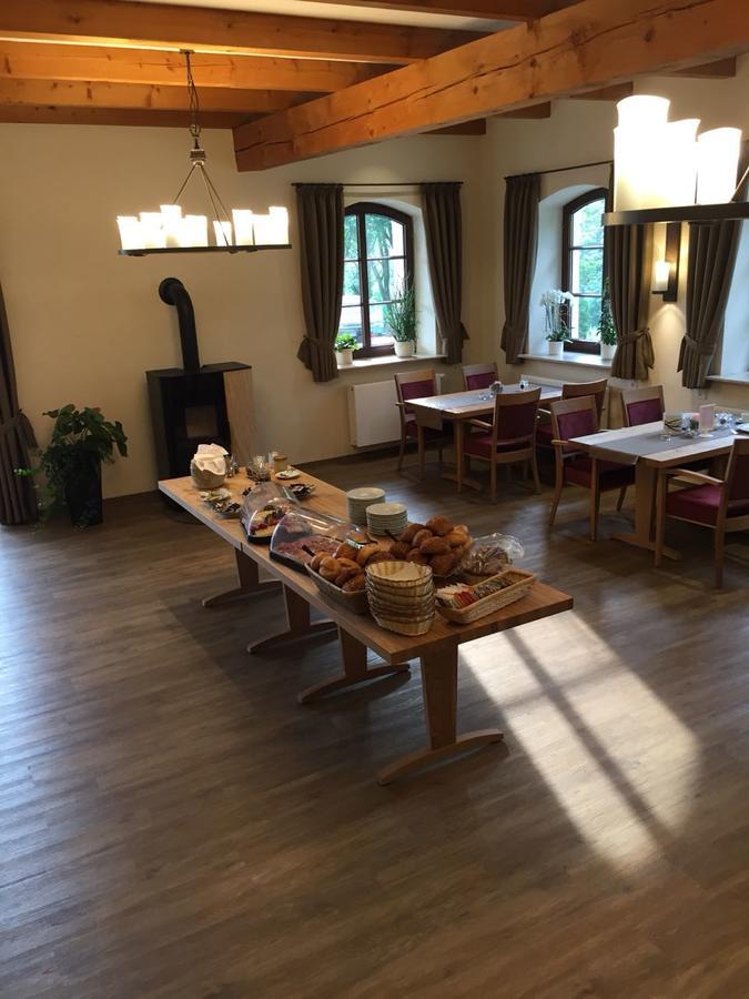 Hotel Zur-Borke Neuenrade Экстерьер фото